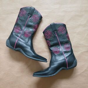 Adam's Boots Co Womens 8.5 / 39 Cowboy Boots Black Leather Embroidered Roses